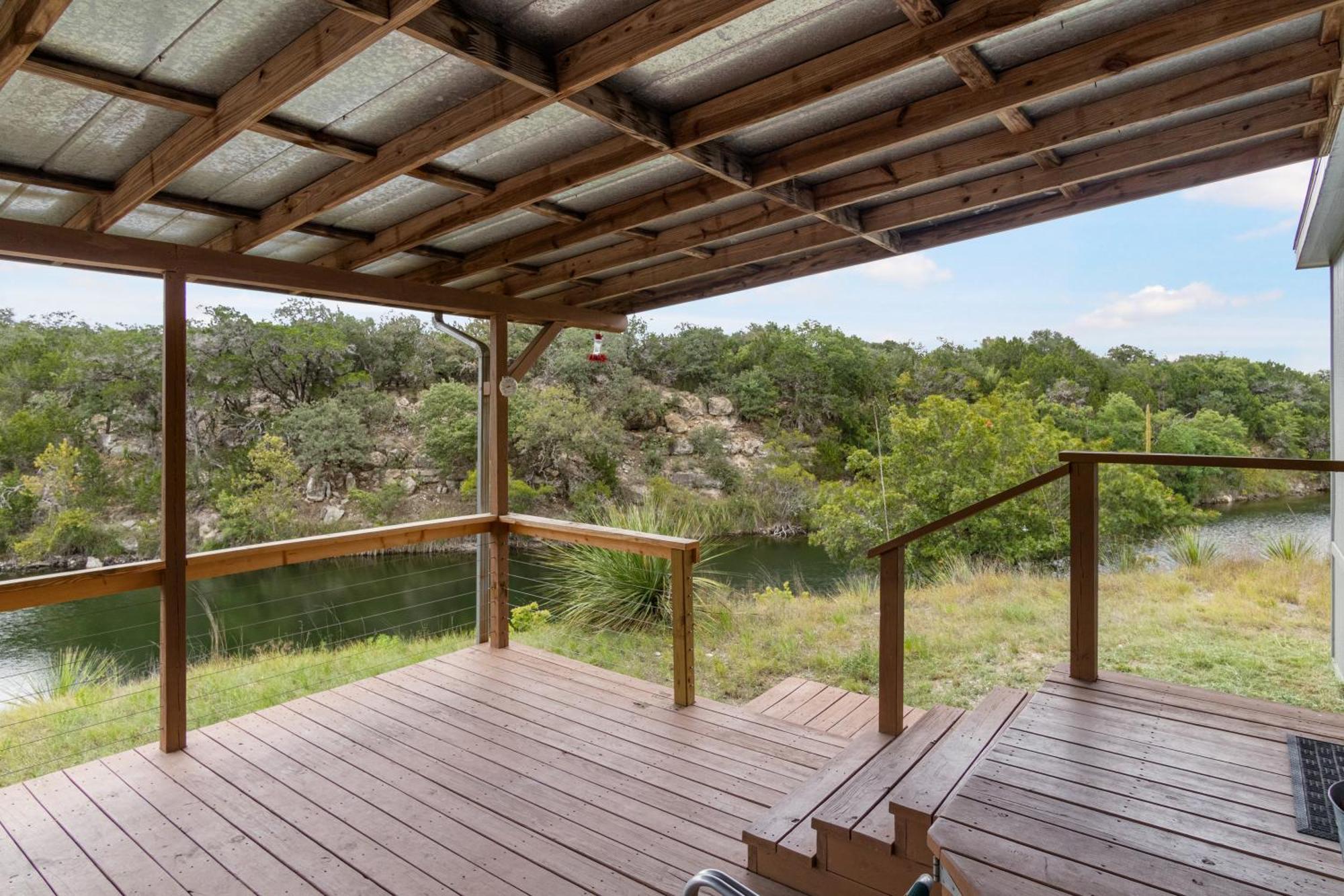 Tarpley Hondo Creek Hideaway酒店 外观 照片