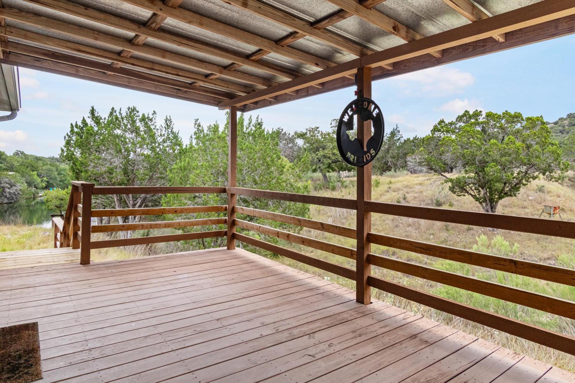 Tarpley Hondo Creek Hideaway酒店 外观 照片