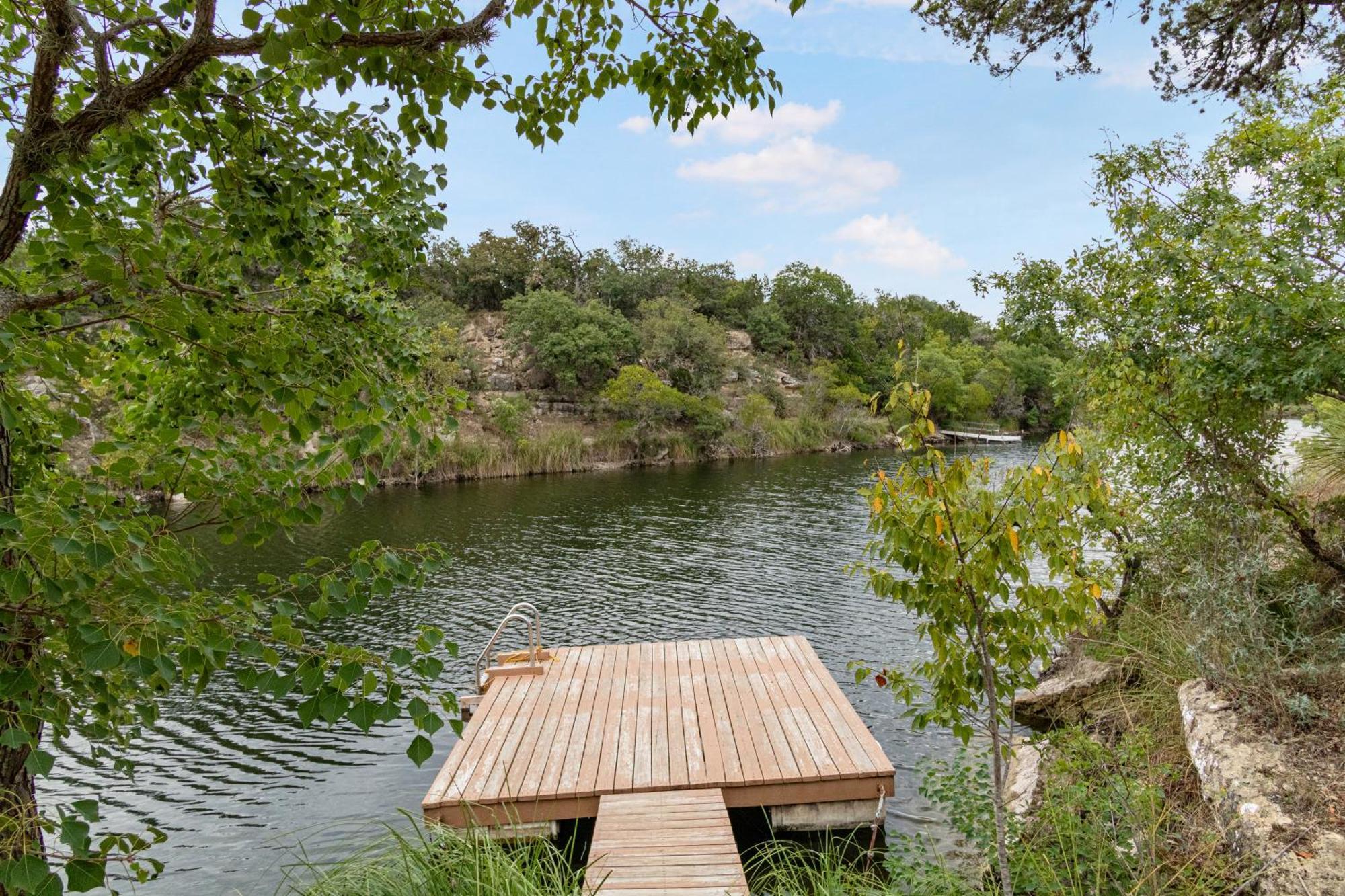 Tarpley Hondo Creek Hideaway酒店 外观 照片
